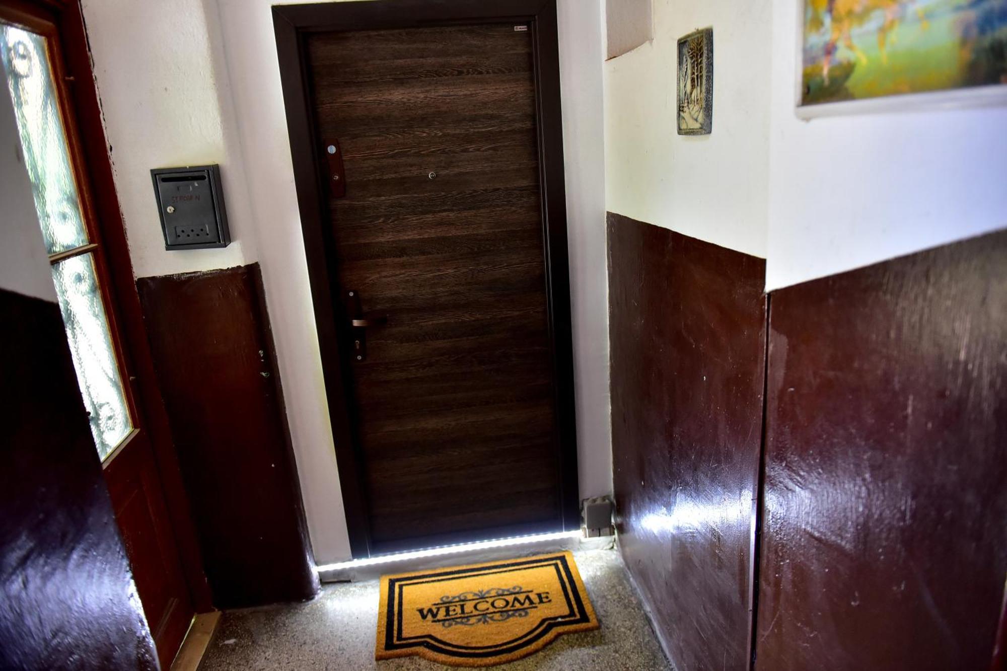 Appartement White House & Jacuzzi à Sibiu Extérieur photo